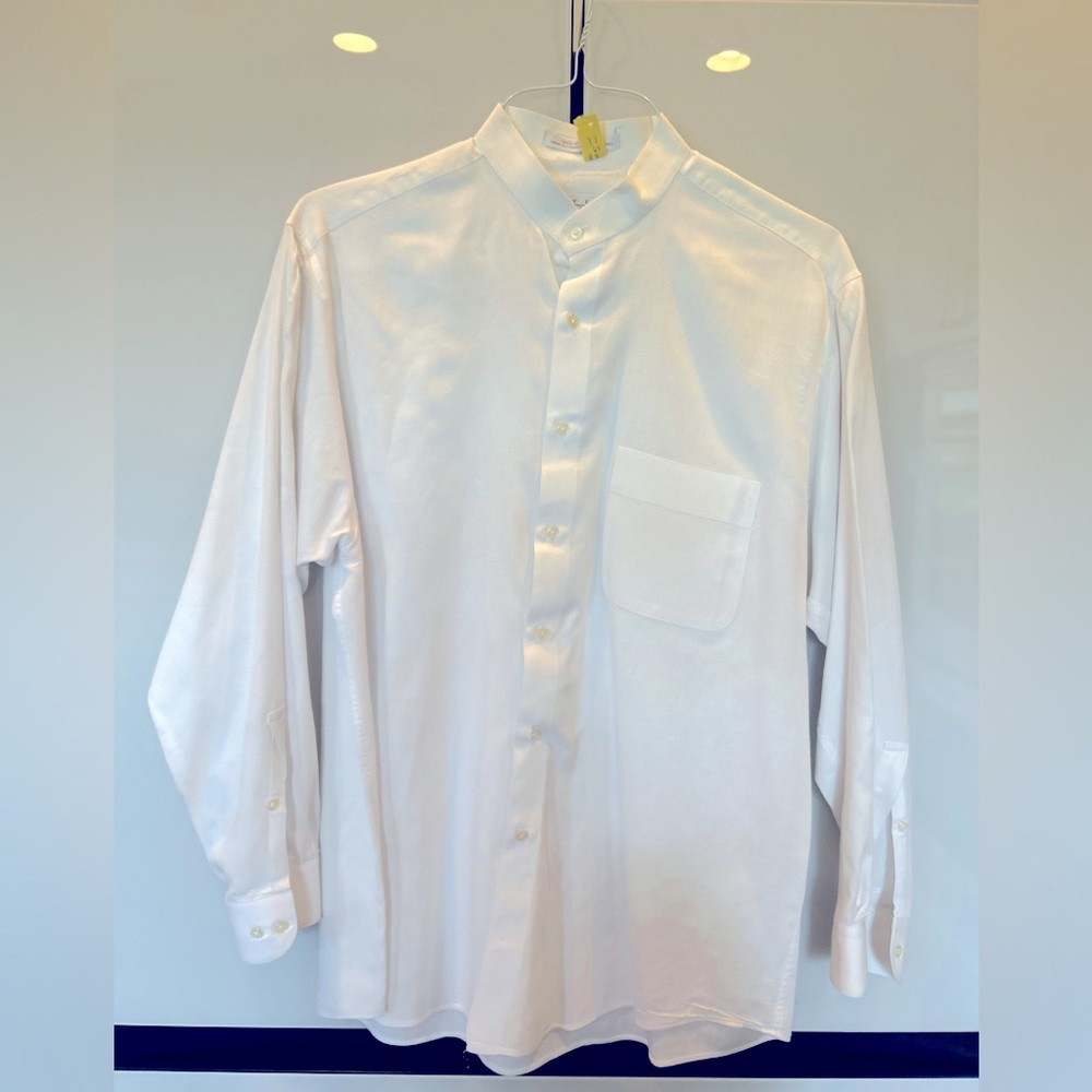 Mandarin collared dress shirt